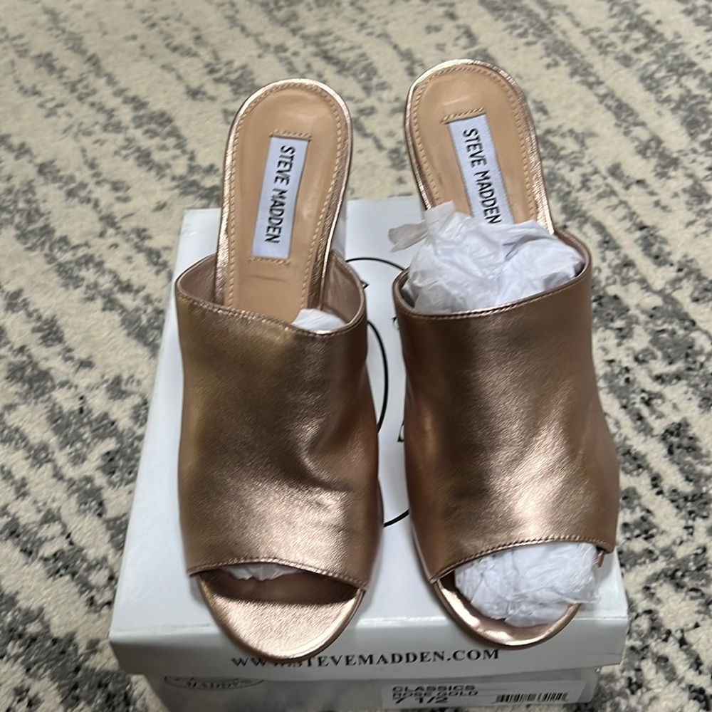 Steve Madden rose gold classics with clear heel size 8